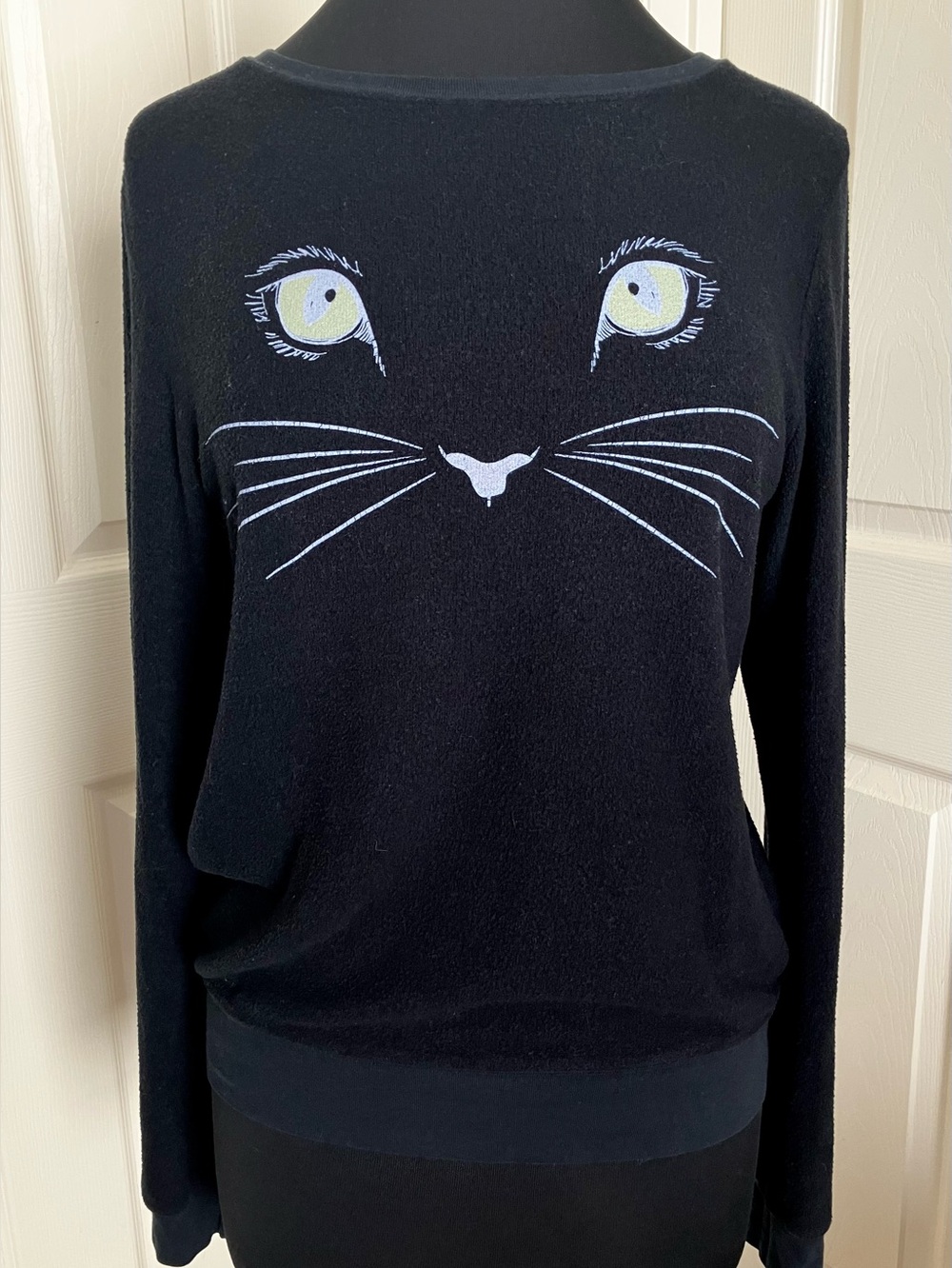Wildfox “Black Kitty” Cat Eyes/Face BBJ Slouchy Worn-in Sweatshirt Black Sz. S